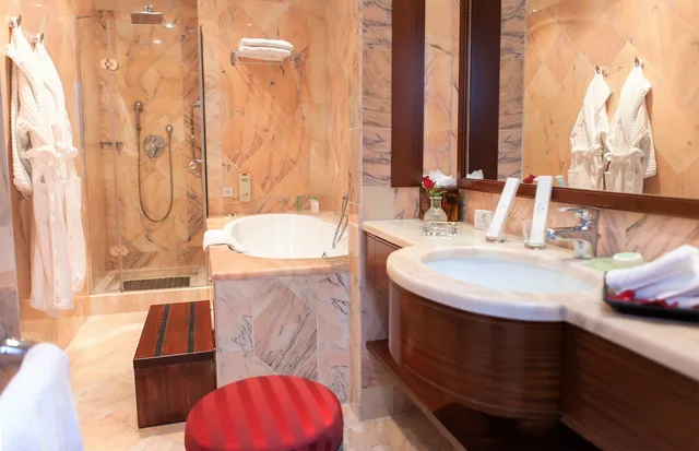 جناح بسرير كينج وسرير كوين بإطلالة على الحديقة، Grande Albergo Delle Rose 1/1
