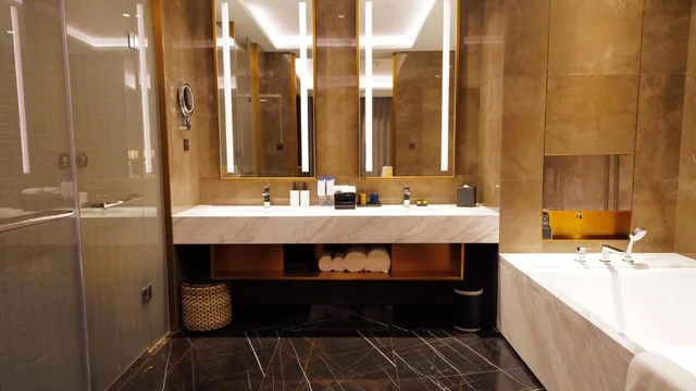غرفة كلاسيكية بسرير كينج بإطلالة على النهر، Intercontinental Ningbo 3/4