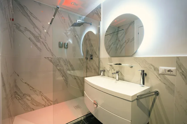 غرفة قياسية رباعية بسرير كوين وسريرين منفصلين بإطلالة على المدينة، San Pietro Grand Suite 5/5