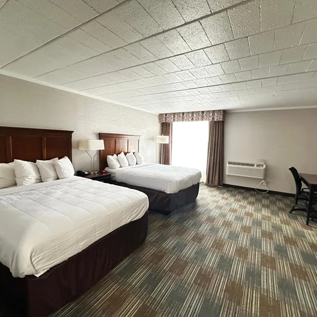 جناح ديلوكس بسرير كوين، Quality Inn Bath NY 1/3