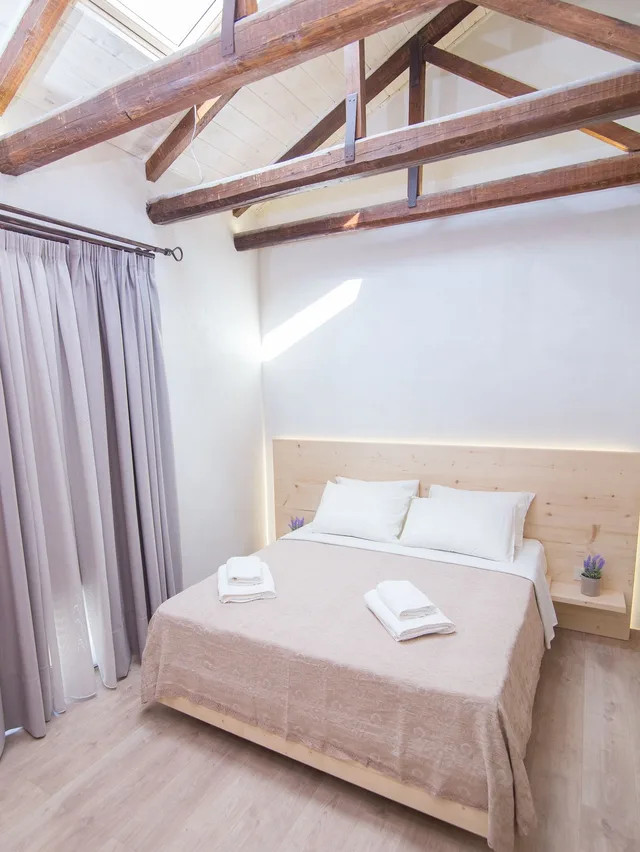 لوفت بسرير مزدوج، Panellinion Luxury Rooms 2/8