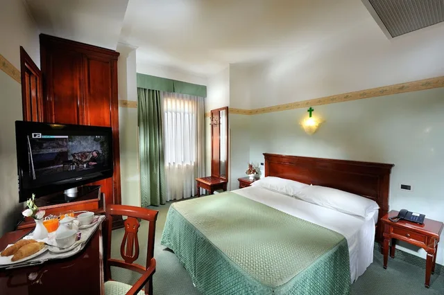 Room, Double Bed, Lagoon View، Russo Palace 7/10