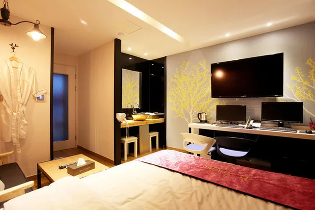 Special, Queen Bed، D Station 2/3