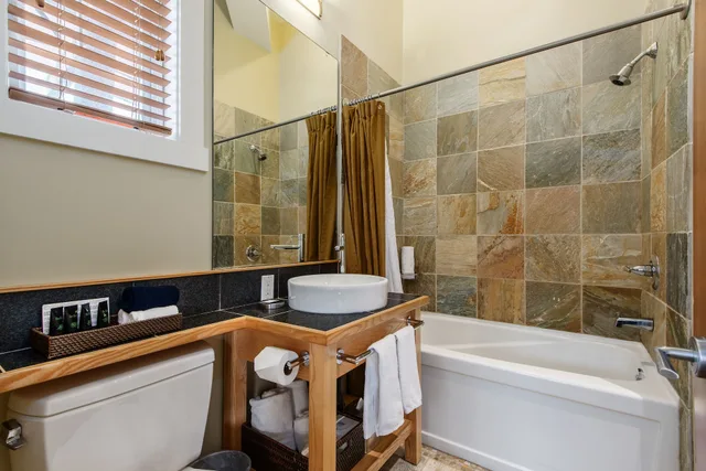 2 Bedrooms, Apartment, 2 Queen Beds, Sofa, Cox Bay Beach Resort 5/8