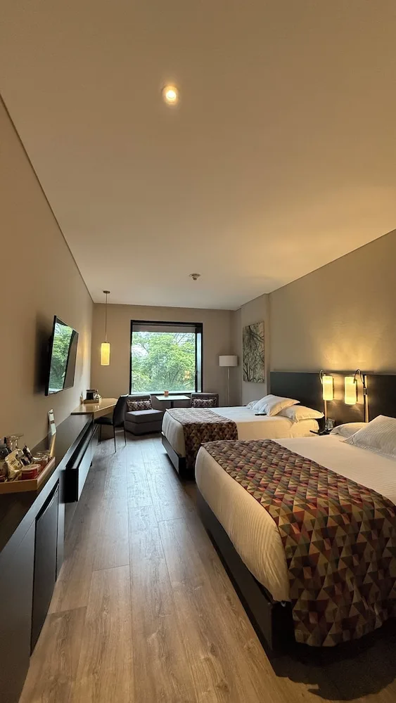 غرفة قياسية بسريرين كوين، Cite Hotel 3/10