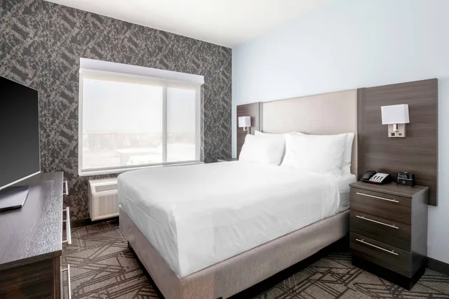 جناح بسرير كوين بغرفة نوم واحدة مع أريكة، TownePlace Suites by Marriott Amarillo West/Medical Center 1/6