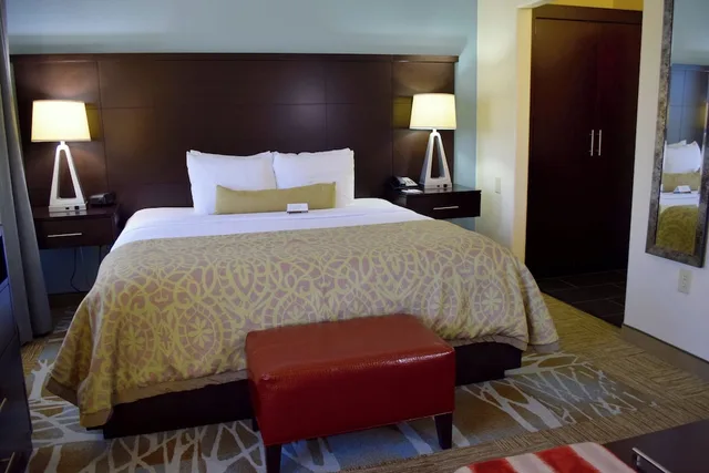 جناح استوديو بمطبخ لذوي الإعاقة، Staybridge Suites Houston Stafford Sugar Land 2/2