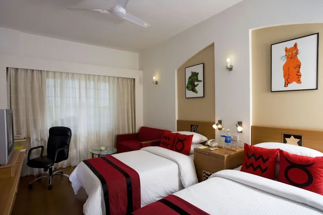 غرفة تنفيذية بسريرين منفصلين بإطلالة على المدينة، Lemon Tree Hotel Hinjawadi Pune 1/1