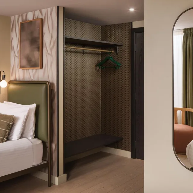 Renovated, Family، Central Park Hotel 10/10