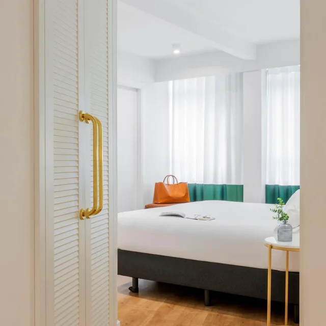 غرفة سوبيريور بسرير كينج، COSMO HOTEL Y BAR 2/10