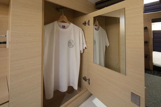 Capsule, Female Only, Single Bed، Y S Cabin And Hotel Naha Kokusaidori 6/6