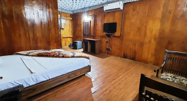 Wooden, Cottage, 1 Double and 1 Single Bed، Lake Alpi resort Kumbhalgarh 1/1