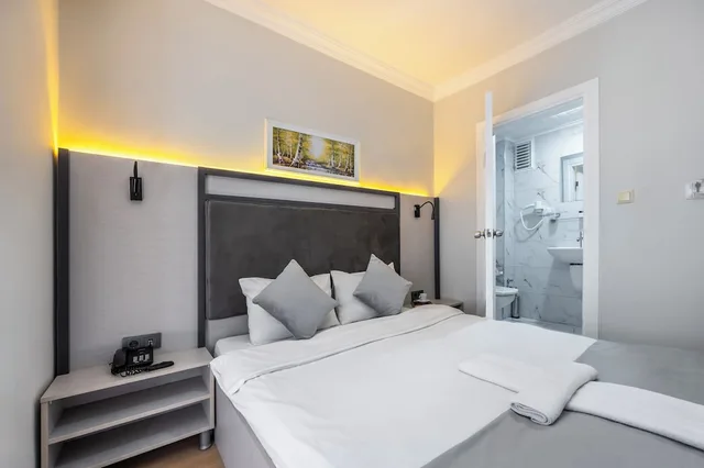 غرفة قياسية بسرير مزدوج، Taksim Trust Hotel (ex Ilya Pera Hotel) 1/6