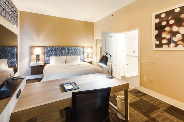 استوديو بسرير كينج، Hampton Inn And Suites Huntsville Southeast Hampton Cove Al 1/2