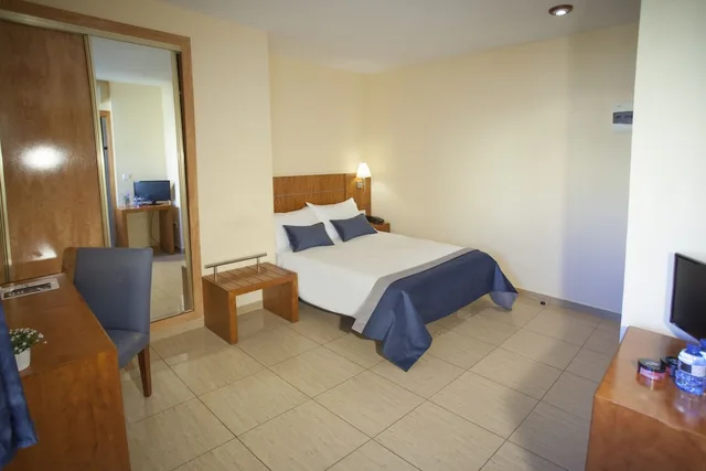 Standard, Double Bed, Hostal Savoy 6/7