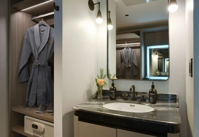 غرفة بسرير كينج بإطلالة على المعالم، Canopy by Hilton San Francisco SoMa 3/5