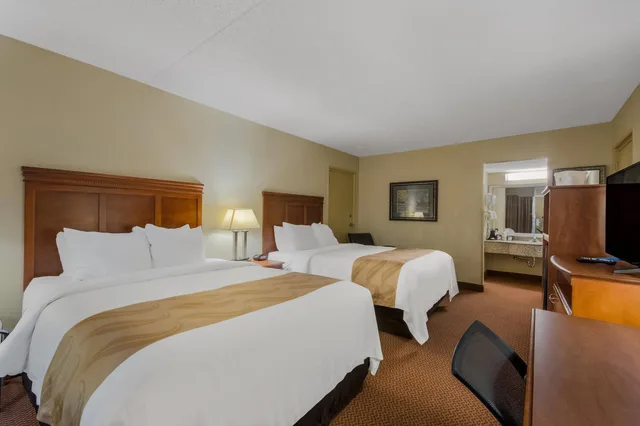 غرفة بسريرين مزدوجين، Quality Inn Chickasha 4/9