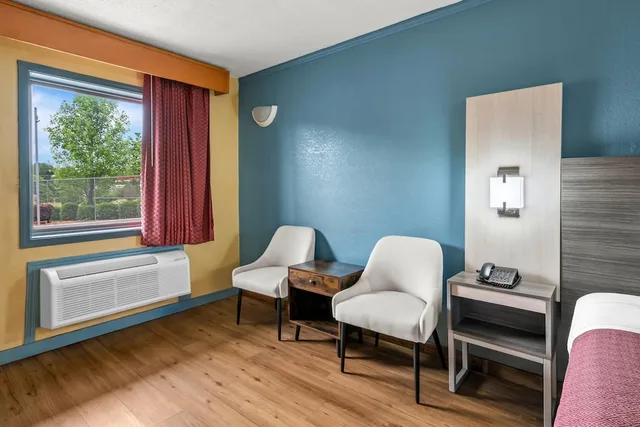 غرفة قياسية بسرير كينج، Econo Lodge Charlotte Airport Area 8/10