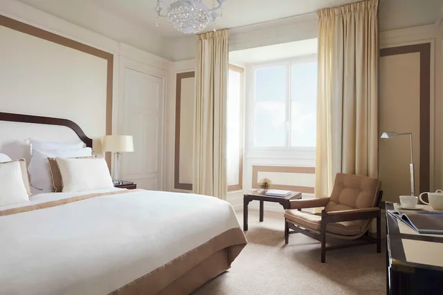 غرفة ديلوكس بسرير مزدوج، Hotel Barriere L Hermitage La Baule 1/3