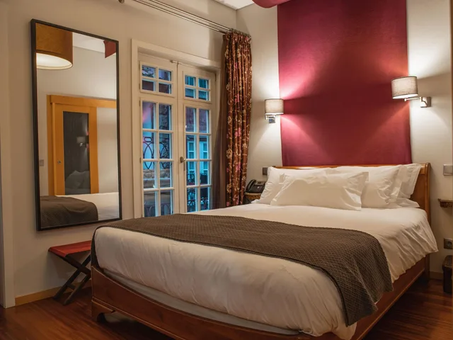 غرفة بسرير مزدوج بإطلالة على المدينة بشرفة، Guest House Douro 1/4