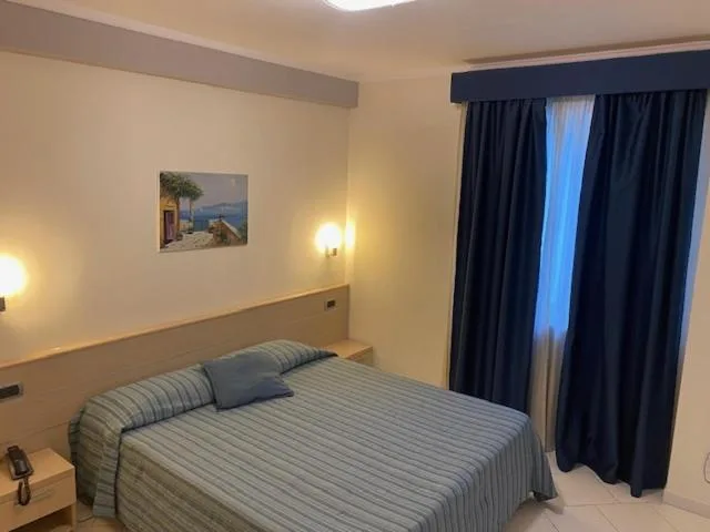 غرفة اقتصادية بسرير مزدوج، Cosmomare Hotel Sorrento 1/3