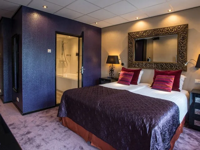 Medium, Luxury, Double Bed, Canal View، HAMPSHIRE BOUTIQUE HOTEL SEBASTIANS 2/4