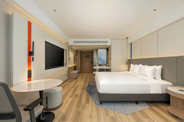 غرفة قياسية بسرير كينج بإطلالة على المدينة، Holiday Inn Express Beijing Lize Business District By Ihg 2/6