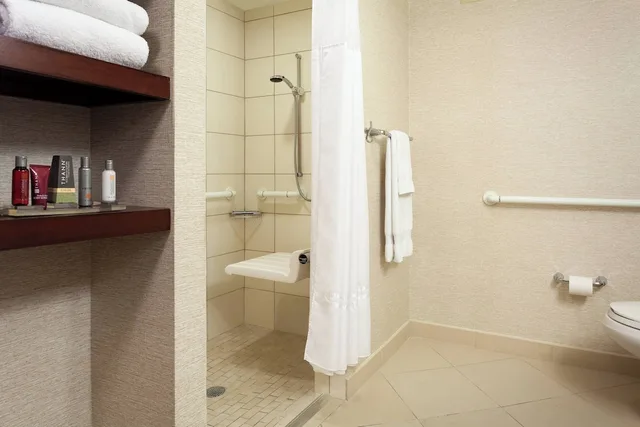 غرفة بسريرين كوين لذوي الإعاقة، Marriott Tampa Airport 7/13