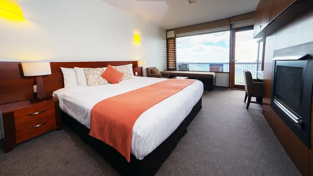 3 Bedrooms, Sky, Lodge, Apartment, 6 Beds، BINNA BURRA MOUNTAIN LODGE 2/6