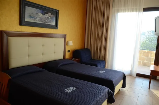 غرفة سوبيريور بسرير كينج، Hotel Flora 4/10