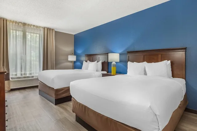 جناح بسريرين كوين، Comfort Inn Pinehurst NC 1/10