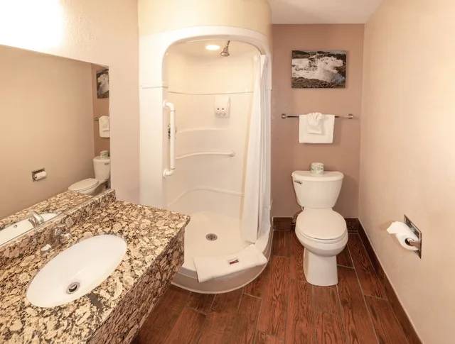 Senior, Double Bed, City View, Accessible، Econo Lodge Inn & Suites Yuma 5/7