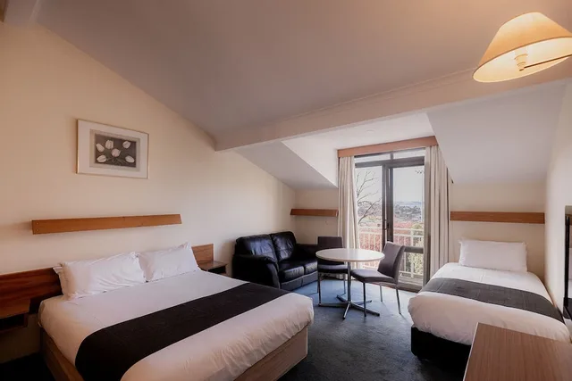 استوديو، Argyle Motor Lodge 1/2