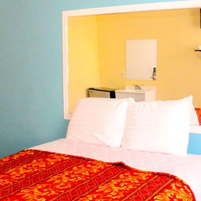 غرفة بسرير مزدوج بحمام خاص، Plaza Hotel Gardena 2/3