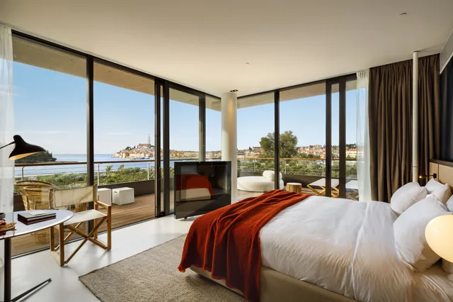 غرفة غراند بسرير كينج بإطلالة على البحر، Grand Park Hotel Rovinj by Maistra Collection 4/8