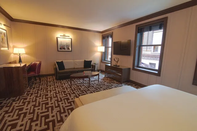 جناح جونيور بسرير كينج بإطلالة على المدينة، The Iroquois New York 5/10