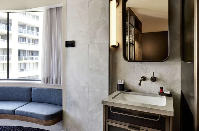 غرفة صغيرة بسرير كوين، Aiden by Best Western Darling Harbour 8/8