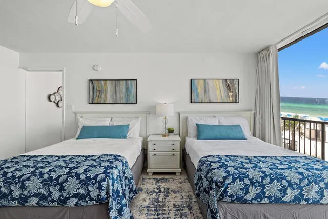 2 Bedrooms, Condo, Sunset, Suite, 4 Double Beds, Beach Front, 2 Bathrooms, Sofa، Sandpiper Beacon Beach Resort 4/7