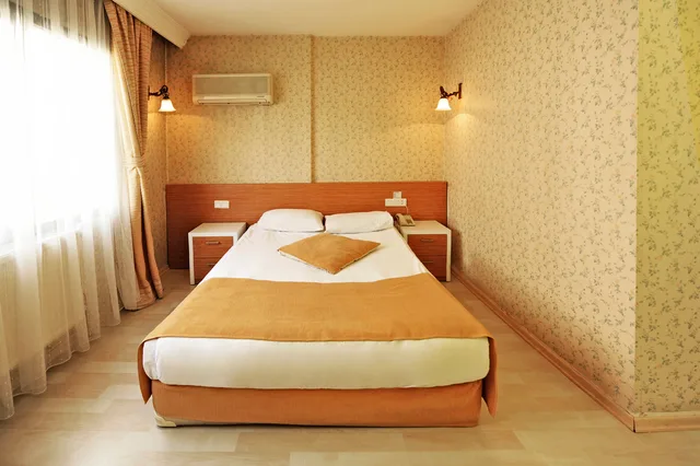 غرفة مفردة، Üstün Otel Alsancak 8/11