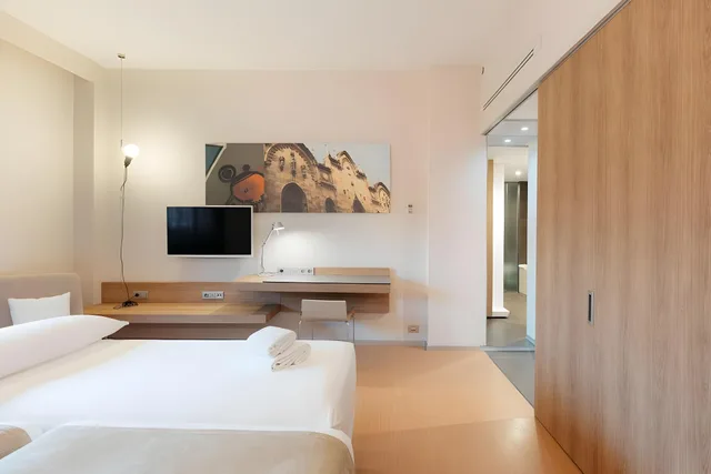 غرفة سوبيريور بسرير مزدوج، BARCELO VALENCIA 1/3