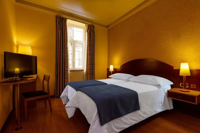 Standard, Twin Beds, Internacional Hotel 2/4