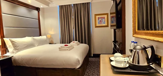 غرفة بسرير مزدوج، Hyde Park International Hotel 2/6