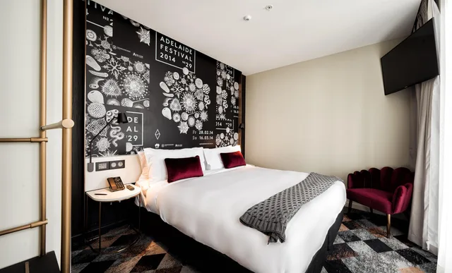 جناح بسرير كينج بشرفة بغرفة نوم واحدة، Hotel Indigo Adelaide Markets 4/5