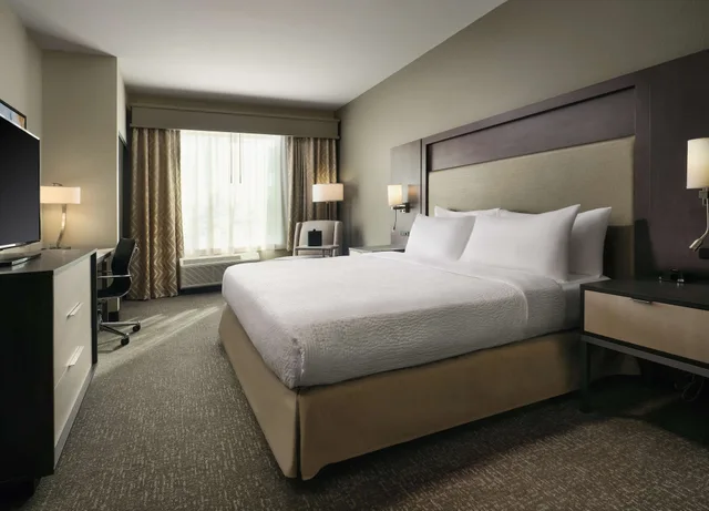 غرفة قياسية بسرير كينج لذوي الإعاقة، Best Western Plus Executive Residency Jackson Northeast 3/8