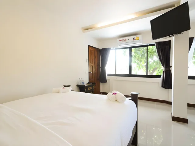 Room, River View, Ban U Thong Accommodations 1/2