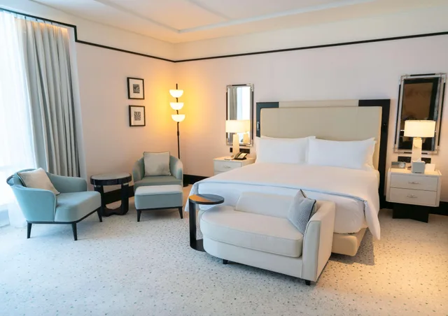 جناح كلوب بسرير كينج، Waldorf Astoria Doha West Bay 1/5