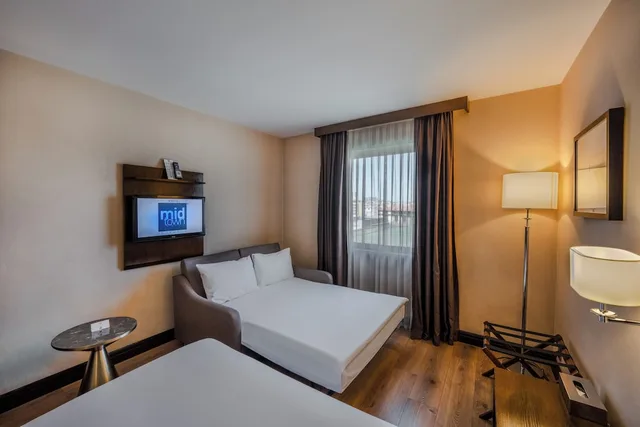 غرفة عائلية مع أريكة، Midtown Hotel Istanbul 8/10