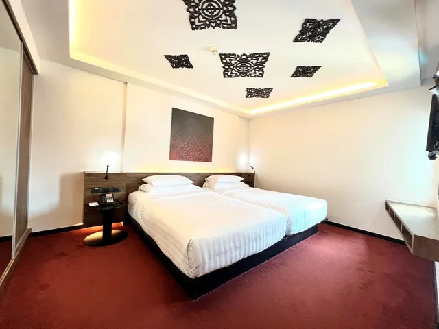Deluxe, Twin Beds, RakYim Siam - Sukhumvit 15 1/10
