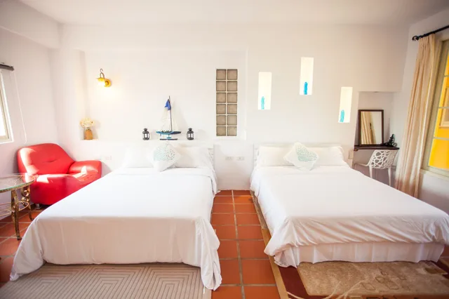 غرفة رباعية بسريرين مزدوجين، Summer Ya BnB 1/5