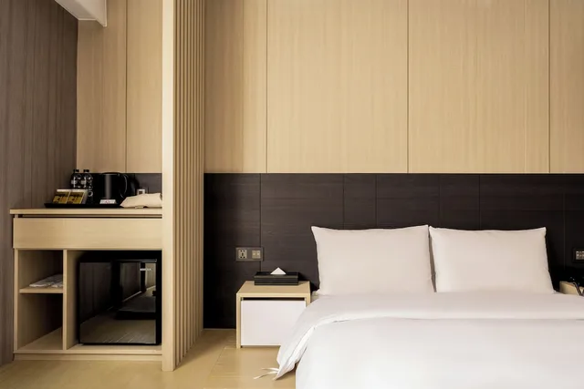 غرفة قياسية بسرير مزدوج بحوض استحمام، Jin Man Jia Hotel 6/7